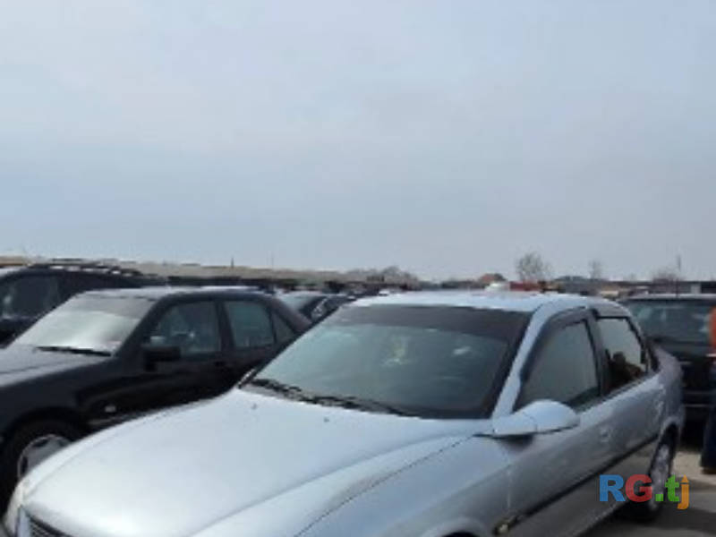 Opel Vectra B 1.8 1995 г.