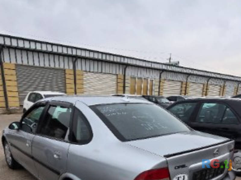 Opel Vectra B 1.8 1995 г.